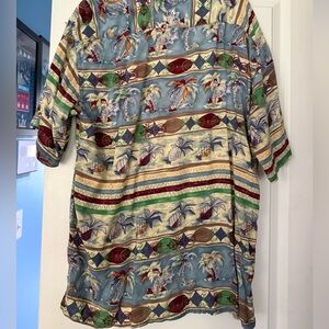 Men's Hawaiian Shirt Sz L CAMPIA Beach Tropical Island 100% Rayon palm trees